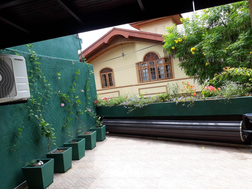 Grand Resort Kandy Luaran gambar