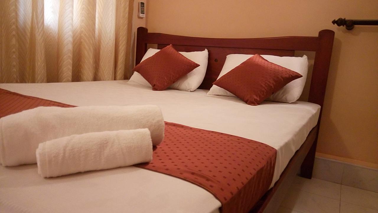Grand Resort Kandy Luaran gambar