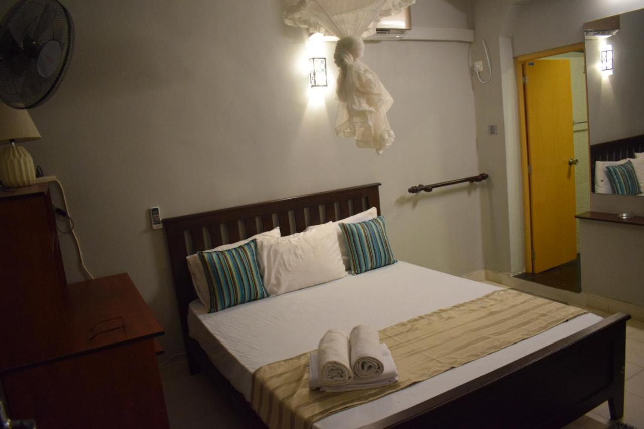 Grand Resort Kandy Luaran gambar